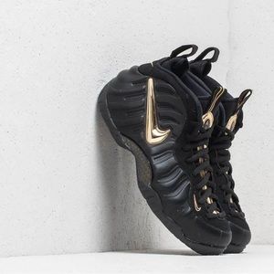 Nike Air Foamposite Pro "Black Metallic Gold" sneakers